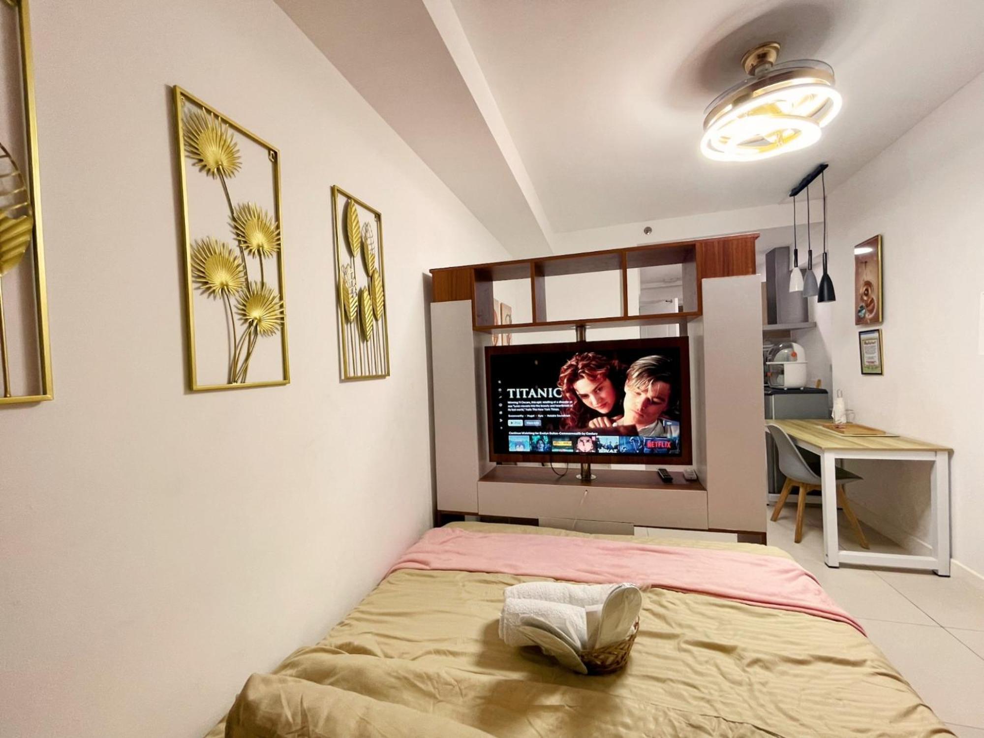 Acellyne'S Suites At The Residences At Commonwealth By Century เกซอนซิตี้ ห้อง รูปภาพ