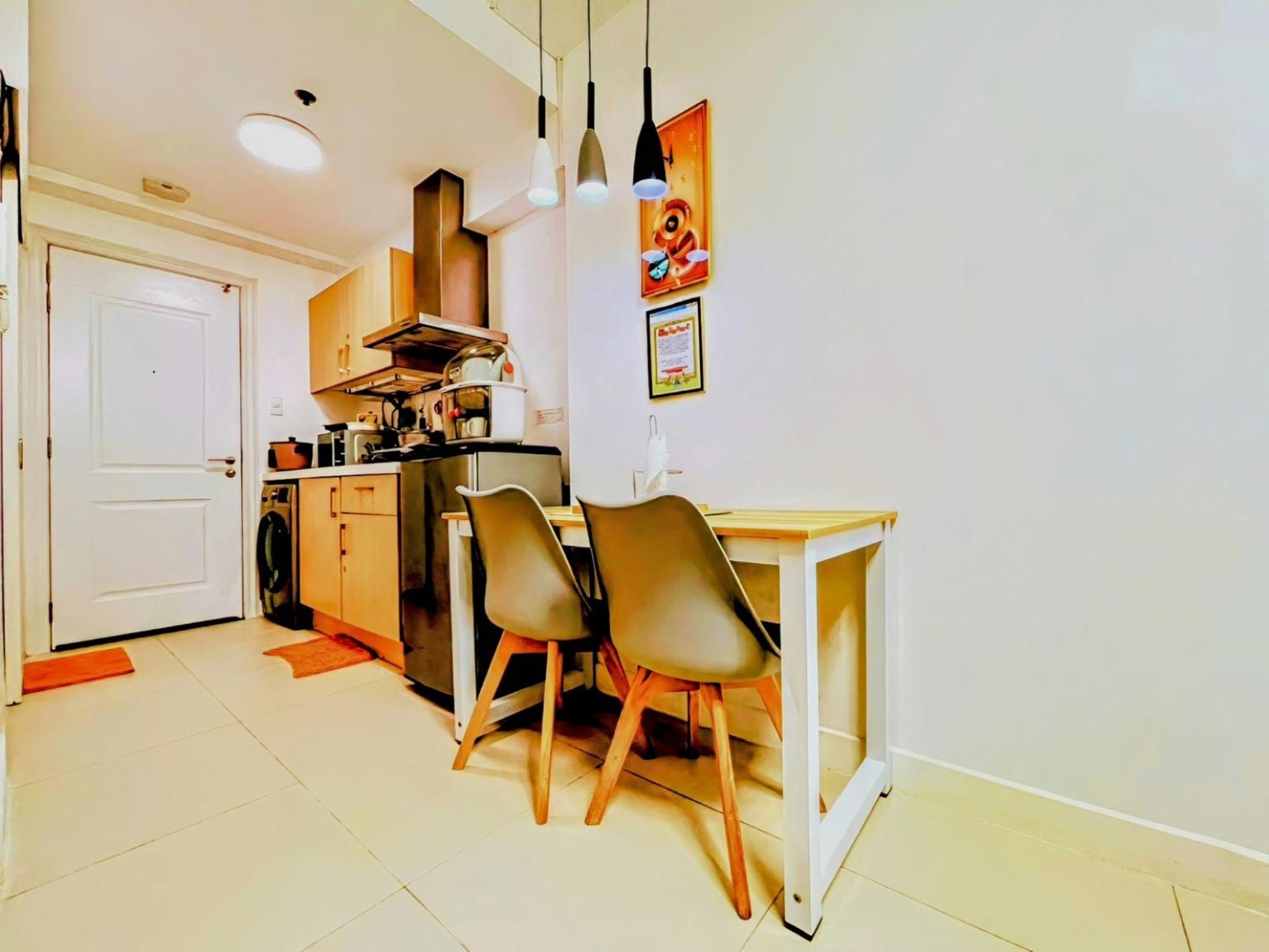 Acellyne'S Suites At The Residences At Commonwealth By Century เกซอนซิตี้ ห้อง รูปภาพ